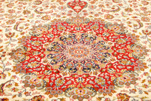 Carica l'immagine nel visualizzatore di Gallery, Original Authentic Hand Made Carpet Varanasi 310x245 CM
