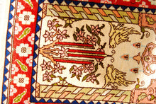 Load image into Gallery viewer, Antico Tappeto Hereche / Hereke in seta 100% Misura 122x74