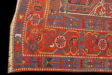 Carica l'immagine nel visualizzatore di Gallery, Tappeto Originale annodato a mano CM 160x130