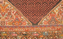 Carica l'immagine nel visualizzatore di Gallery, Tappeto Originale annodato a mano Malayer Vintage CM 243x122