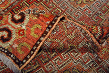 Carica l'immagine nel visualizzatore di Gallery, Tappeto Vintage Originale annodato a mano Ghashgaii CM210x105