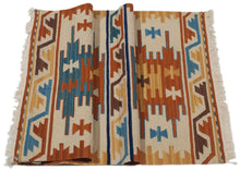 Carica l'immagine nel visualizzatore di Gallery, Kilim Originale Annodato A mano 244x69 cm (Galleria Farah 1970)