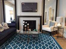 Load image into Gallery viewer, Galleria Farah1970 - 220x160 CM Kilim Autentico, Originale e Fatto a Mano Ide