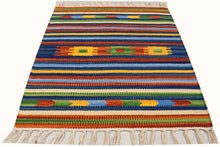 Lade das Bild in den Galerie-Viewer, Kilim lavabile in lavatrice 100% cotone 50x50 cm
