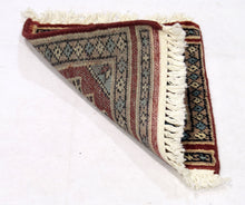 Lade das Bild in den Galerie-Viewer, Tappetino Piccolo  Lana Merinos Islamabad - 30x30 Cm (GalleriaFarah1970)
