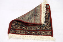 Lade das Bild in den Galerie-Viewer, Tappetino Piccolo  Lana Merinos Islamabad - 30x30 Cm (GalleriaFarah1970)
