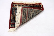 Lade das Bild in den Galerie-Viewer, Tappetino Piccolo  Lana Merinos Islamabad - 30x30 Cm (GalleriaFarah1970)
