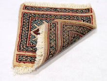 Carica l'immagine nel visualizzatore di Gallery, Teppiche Carpets Tapis Tappetini Lana - 30x30 Cm

