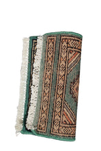 Lade das Bild in den Galerie-Viewer, Kashmir Wool Carpet CM 60x40 Pakistan Rugs
