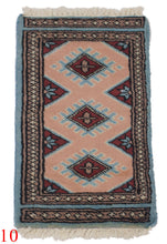 Load image into Gallery viewer, Pakistan Tapis Rugs Tappeto Mernuos Teppich 60x30 cm - Galleria farah
