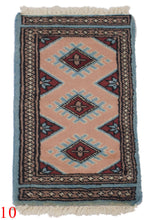 Lade das Bild in den Galerie-Viewer, Pakistan Tapis Rugs Tappeto Mernuos Teppich 60x30 cm - Galleria farah
