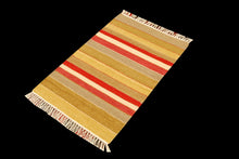 Carica l'immagine nel visualizzatore di Gallery, Kilim indiano autentico moderno e originale, 90x60 cm
