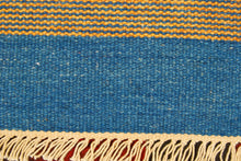 Carica l&#39;immagine nel visualizzatore di Gallery, Kilim indiano autentico moderno e originale, 90x60 cm
