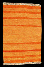 Carica l'immagine nel visualizzatore di Gallery, Kilim Original Authentic Hand Made 90x60 CM
