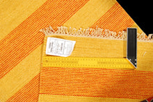 Carica l'immagine nel visualizzatore di Gallery, Kilim indiano autentico moderno e originale, 90x60 cm
