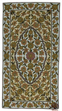 Carica l'immagine nel visualizzatore di Gallery, Kilim Indo Suzani Ghelem Alfombras Teppich Carpets 138x70 CM
