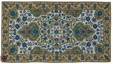Carica l&#39;immagine nel visualizzatore di Gallery, Kilim Indo Suzani Ghelem Alfombras Teppich Carpets 138x70 CM
