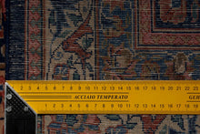 Carica l'immagine nel visualizzatore di Gallery, 490x330 CM tappeto antico Kashan Manchester e originale con certificato di perito
