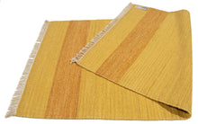 Load image into Gallery viewer, 140x70 cm Kilim indiano autentico e originale, fatto a mano,
