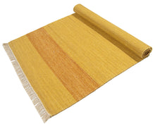 Load image into Gallery viewer, 140x70 cm Kilim indiano autentico e originale, fatto a mano,
