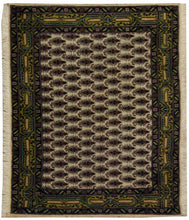 Lade das Bild in den Galerie-Viewer, Authentic original hand knotted carpet 90x70 CM
