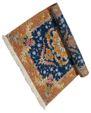 Load image into Gallery viewer, Tappeto Autentico Originale Annodato a Mano Con Certificato 83x61CM
