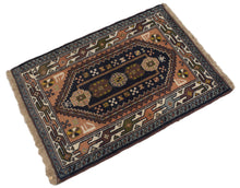 Carica l&#39;immagine nel visualizzatore di Gallery, 90x65 Cm  Carpet Guchan Pure Wool Hand Made
