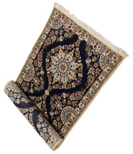 Lade das Bild in den Galerie-Viewer, 155x65 Cm Authentic Original Handgekn
