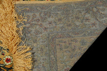 Load image into Gallery viewer, Galleria Farah1970 - 230x160 CM TAPPETO Autentico, Originale e Fatto a Macchi
