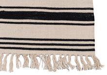 Carica l'immagine nel visualizzatore di Gallery, (Machine washable 30°) Kilim Original Authentic Hand Made 90x60 CM
