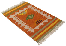 Load image into Gallery viewer, Kilim Autentico, Originale e Fatto a Mano Ideale 90x60 CM
