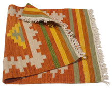 Carica l'immagine nel visualizzatore di Gallery, Kilim Autentico, Originale e Fatto a Mano Ideale 90x60 CM

