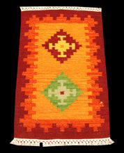 Carica l&#39;immagine nel visualizzatore di Gallery, Kilim Autentico, Originale e Fatto a Mano Ideale 90x60 CM
