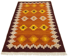 Lade das Bild in den Galerie-Viewer, Kilim Jalal autentich handmade 280 x 70 cm
