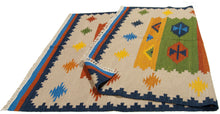 Load image into Gallery viewer, Autentik Kilim Kelem Original Hand Made Classic STYL 240X170 CM
