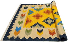 Load image into Gallery viewer, Autentik Kilim Kelem Original Hand Made Classic STYL 240X170 CM 
