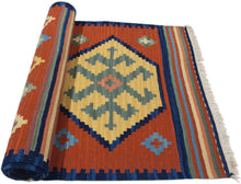 Carica l'immagine nel visualizzatore di Gallery, Originale kilim fatto a mano 122x61 CM (Galleriafarah1970)
