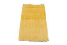 Carica l&#39;immagine nel visualizzatore di Gallery, Tappeto Autentico Originale Annodato a Mano Con Certificato 100x68 CM
