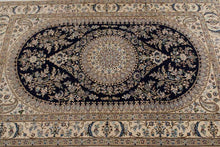 Load image into Gallery viewer, 160x105 CM Tappeto Autentico Originale Annodato a Mano Con Certificato
