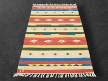 Carica l'immagine nel visualizzatore di Gallery, Kilim Original Authentic Hand Made 60x40 CM (Galleria Farah 1970)
