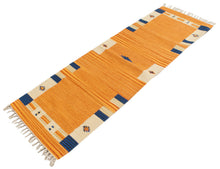 Carica l'immagine nel visualizzatore di Gallery, Kilim Fatto con telaio a mano 180x60 CM
