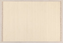 Carica l&#39;immagine nel visualizzatore di Gallery, New Design Original Authentic Hand Made Kilim India 140x70 CM
