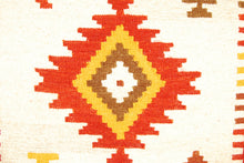 Carica l'immagine nel visualizzatore di Gallery, Kilim Autentico, Originale e Fatto a Mano 140x70 CM

