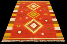 Carica l&#39;immagine nel visualizzatore di Gallery, New Design Original Authentic Hand Made Kilim India 240x170 CM
