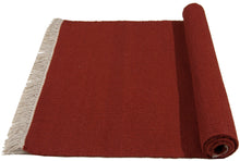Carica l&#39;immagine nel visualizzatore di Gallery, ORIGINAL kelem ghelem kilim alfombras 140x70 CM
