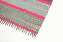 Carica l&#39;immagine nel visualizzatore di Gallery, KILIM Original Authentic Hand Made 140x70 CM
