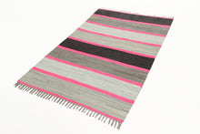 Carica l'immagine nel visualizzatore di Gallery, KILIM Original Authentic Hand Made 140x70 CM
