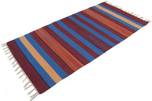 Load image into Gallery viewer, Kilim Autentico, Originale e Fatto a Mano Idea 140x70 CM
