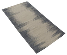 Carica l'immagine nel visualizzatore di Gallery, 120x60 CM Autentik Kilim Kelem Original Hand Made MOERN STYL
