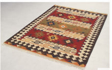 Load image into Gallery viewer, Kilim Autentico, Originale e Fatto a Mano 120x60 CM
